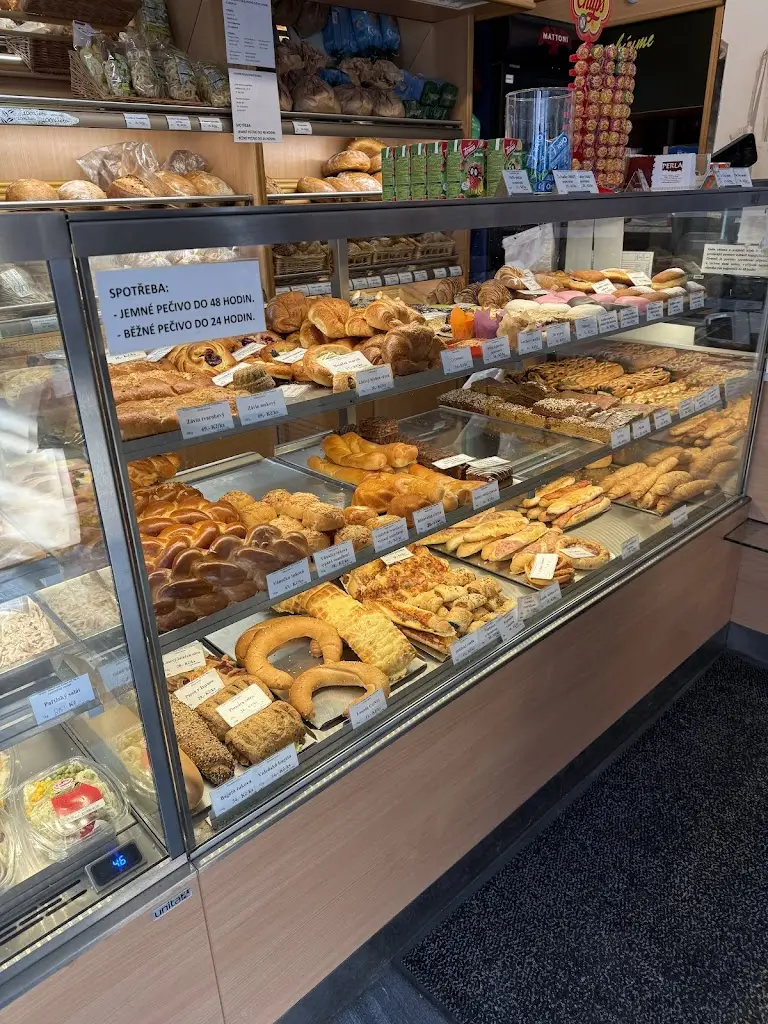 Denni bar a pekarna U trezoru_Okres Vsetín_slider_image_1