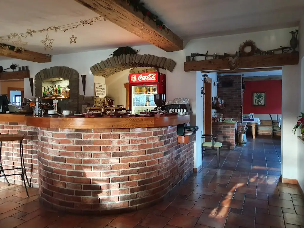 Restaurace & penzion Rozmarýn_Okres Vsetín_slider_image_1