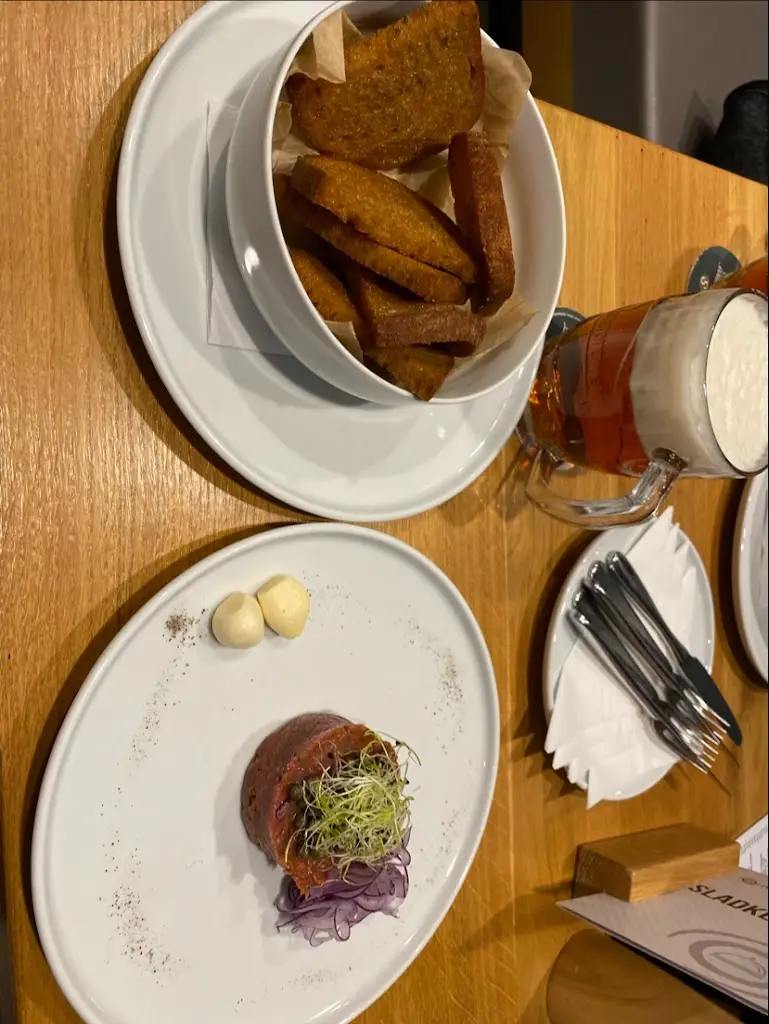 Jakub Andrýsek_Restaurace & Bowling Smetanova_Okres Vsetín_review