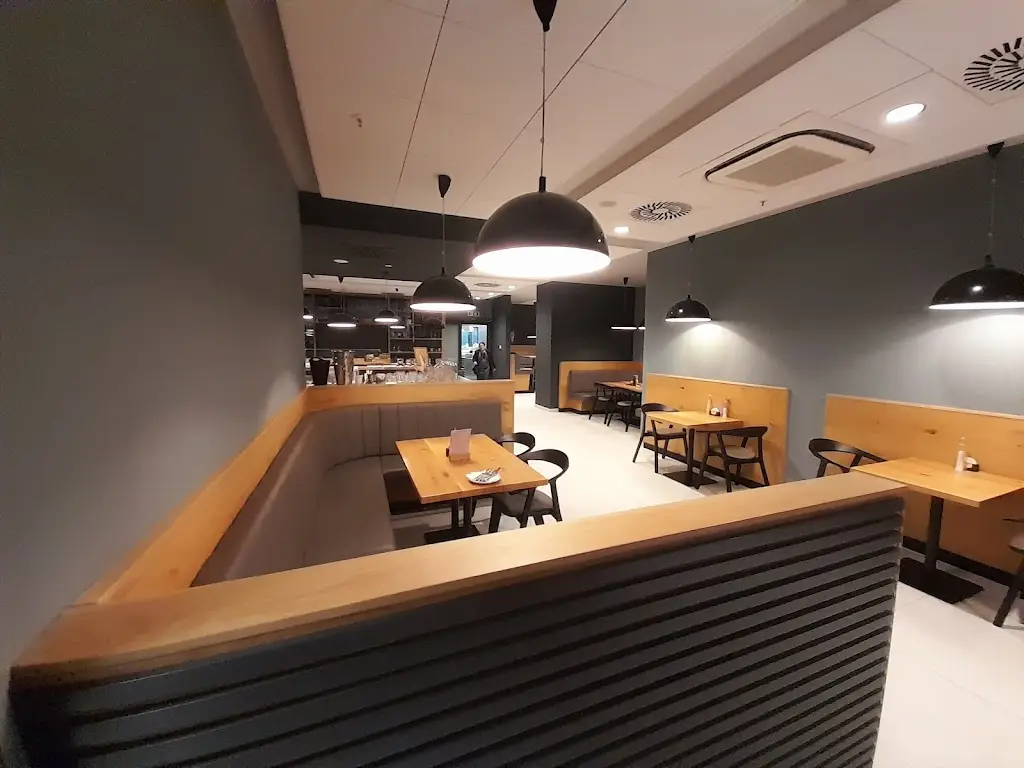 Restaurace & Bowling Smetanova restaurant in Okres Vsetín