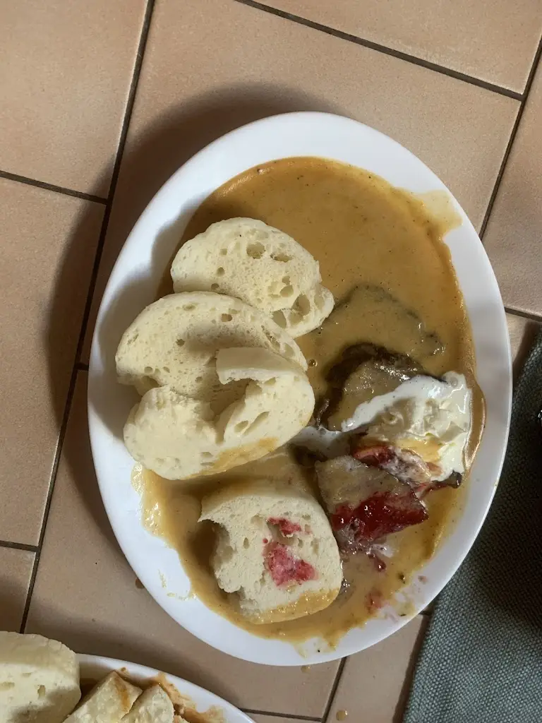 Monika Szabo_Restaurace Pod Černým_Okres Vsetín_review