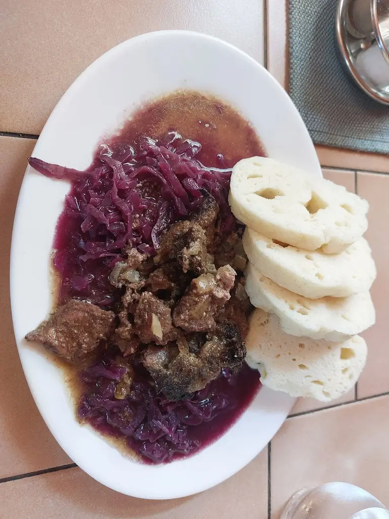 Vera Pope_Restaurace Pod Černým_Okres Vsetín_review