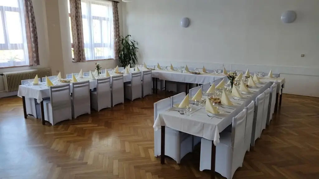 Restaurace Pod Černým_Okres Vsetín_slider_image_1