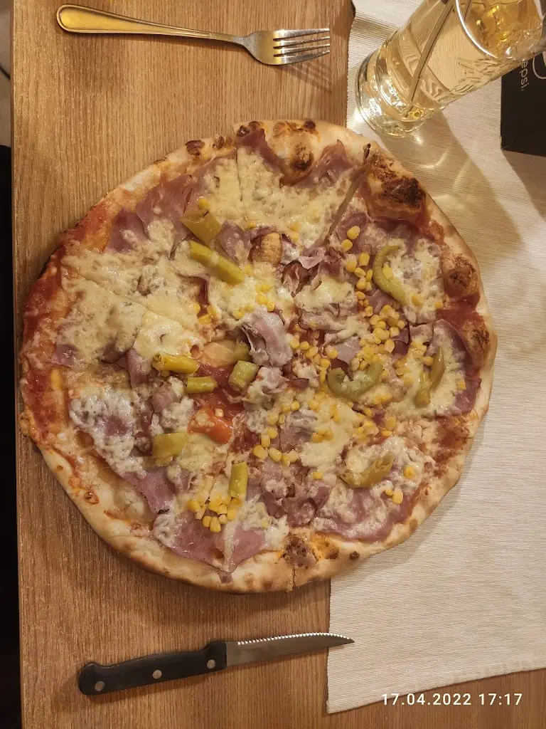 Menu_Pizzerie Restaurant Bar AMOS_Uherský Brod_image_3