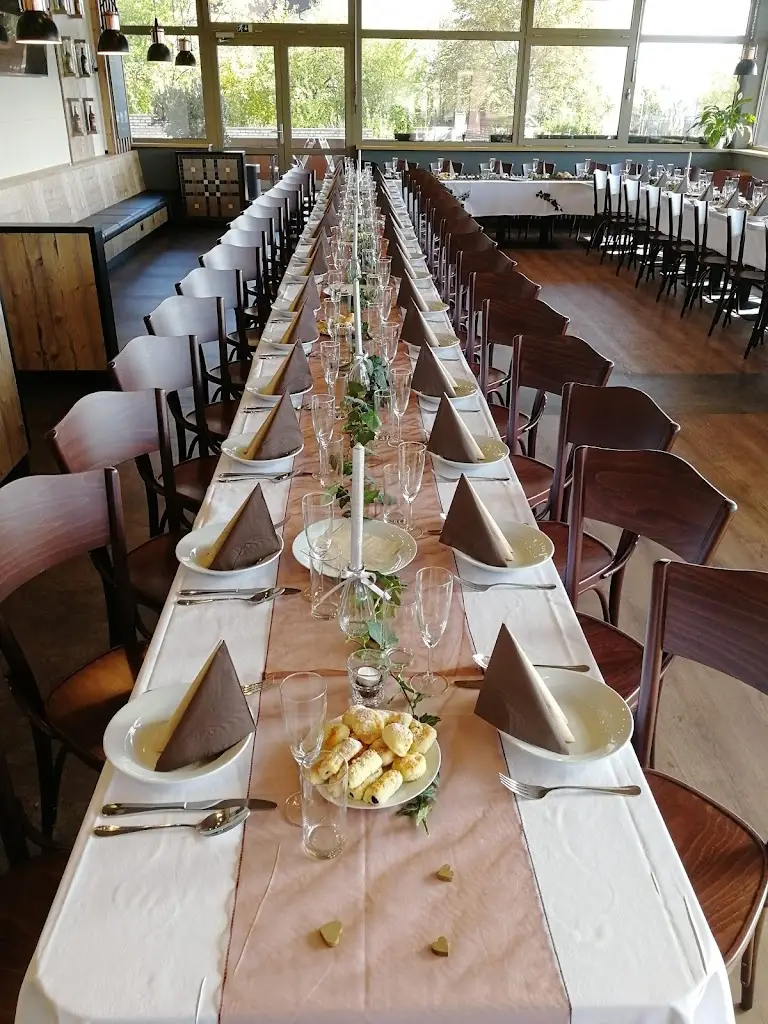 KD Pub restaurant in Uherský Brod