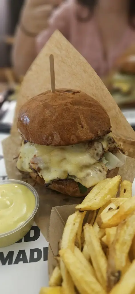 Da Nai_Tučný Kocúr_Trnava_review