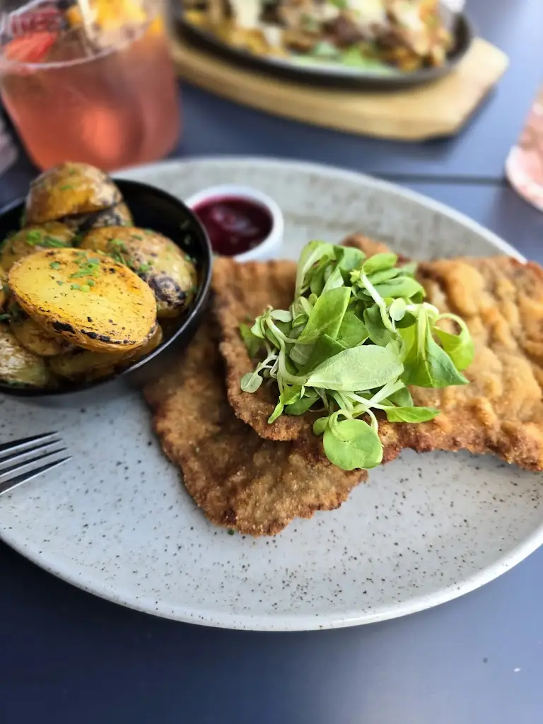 Azer Ismayilov_Elements restaurant_Trnava_review