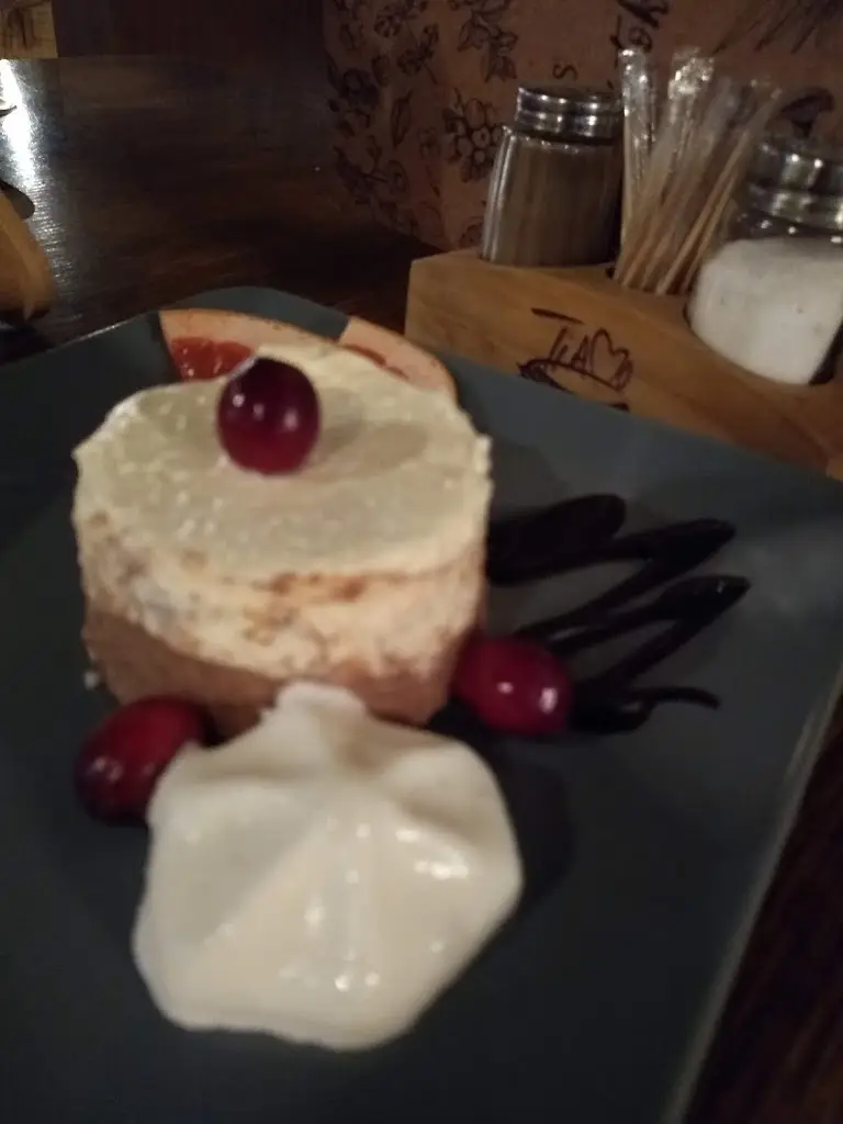 Michaela Játiová_Ti Amo_Trnava_review