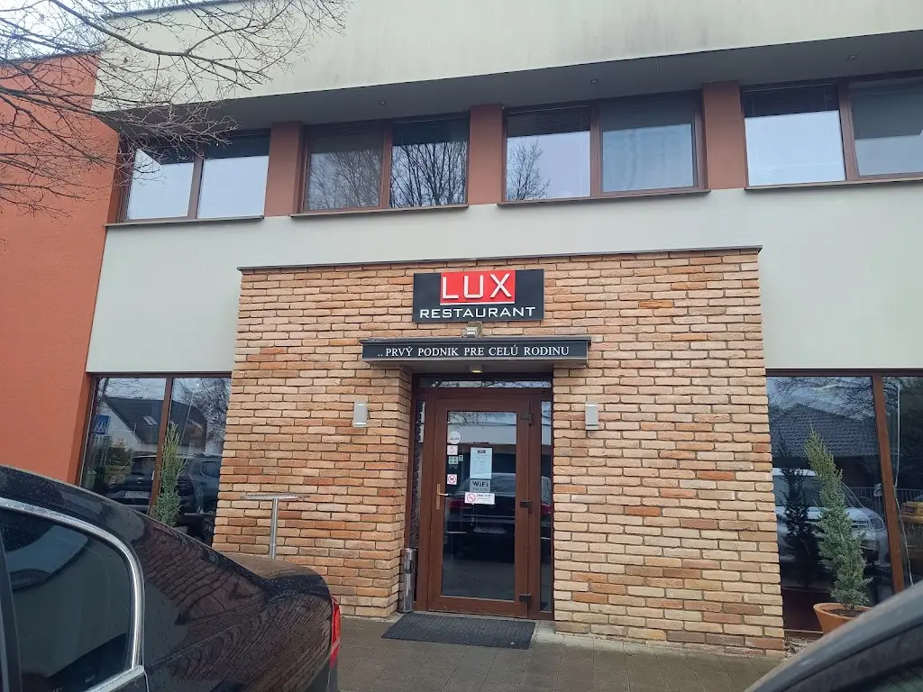 LUX Restaurant_Trnava_slider_image_3