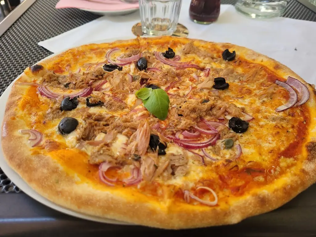 Raimund S._Pizzeria della Piazza_Týn nad Vltavou_review