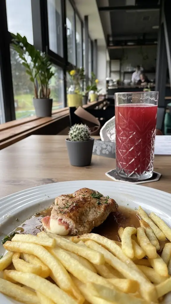 Milan bik_HALA bar&restaurace_Zubří_review