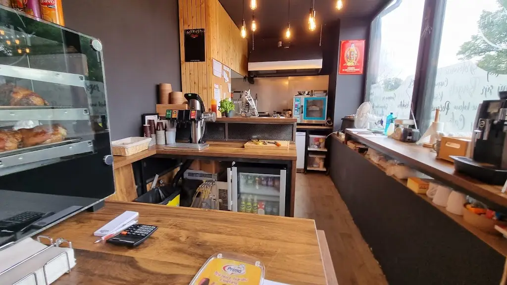 TASHY Bistro Zubří ristorante a Zubří