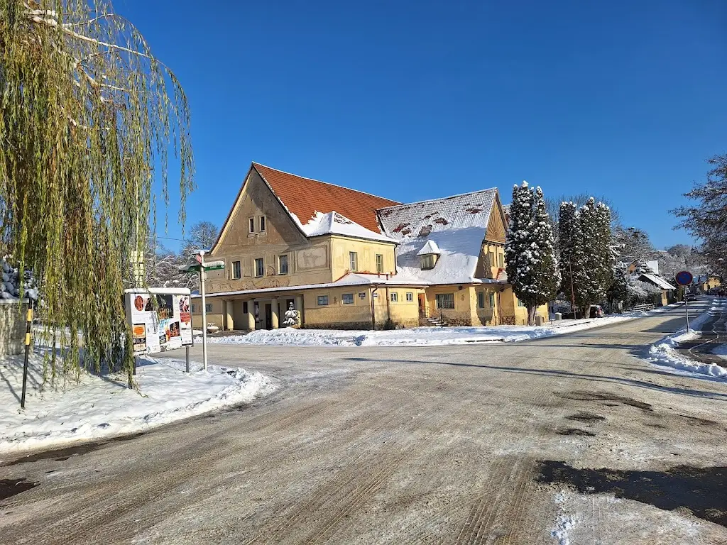 Restaurace Pivnice Sokolovna Vizovice ristorante a Vizovice