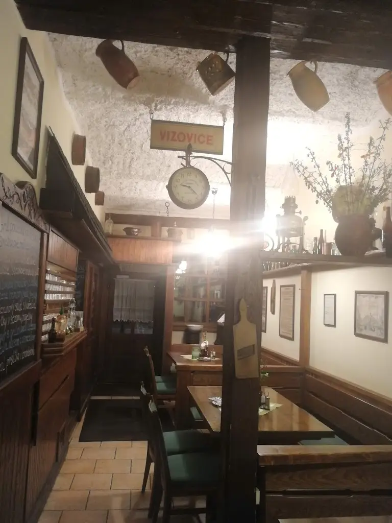 Vítězslav Horák_Pivní Bar Runda_Vizovice_recensione