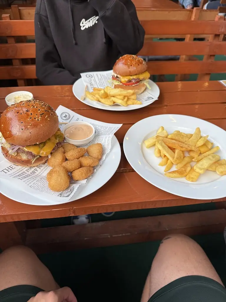 Jakub Woloczij_Juicy Split_Valašské Meziříčí_recensione