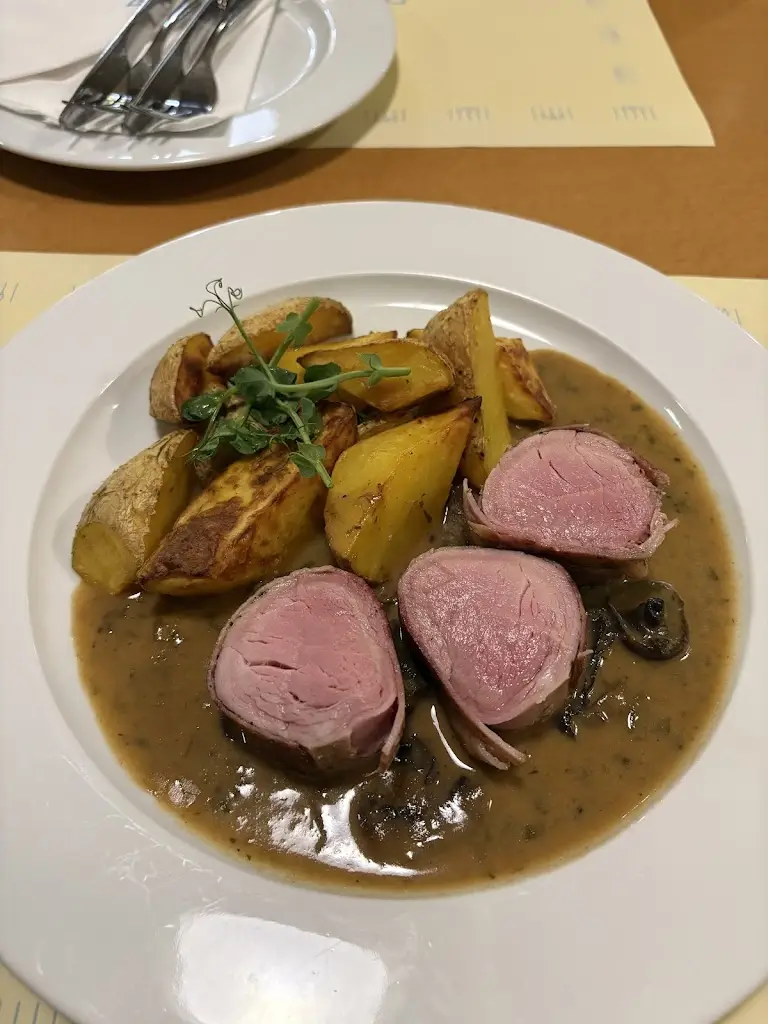 Rajka restaurace_Valašské Meziříčí_slider_image_3