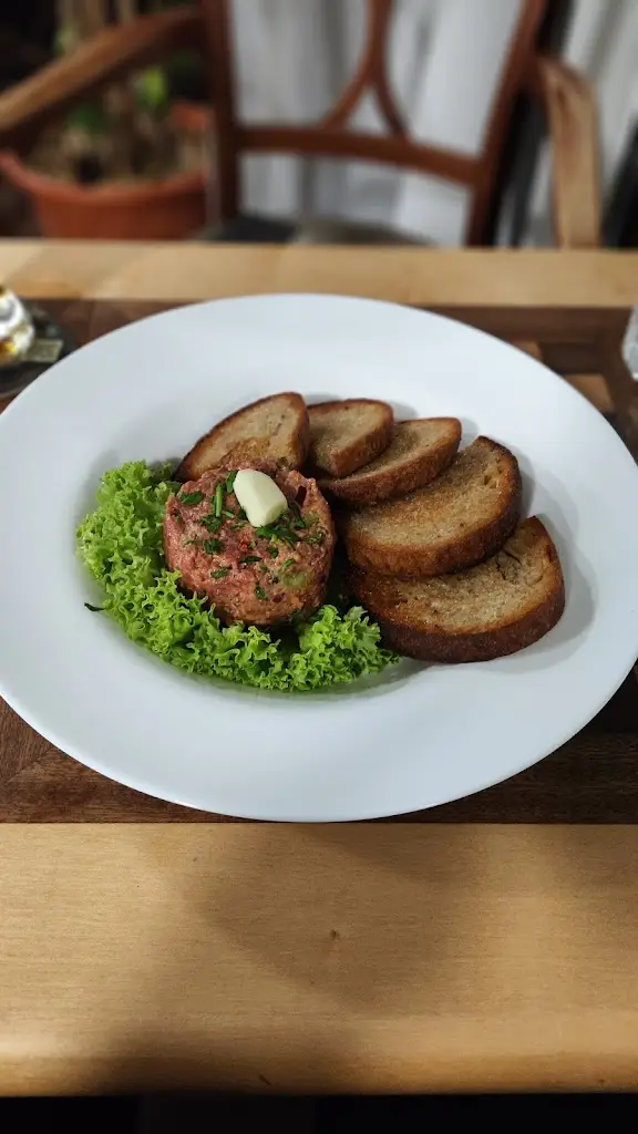 Marek Blaha_Bridge bar_Týn nad Vltavou_review