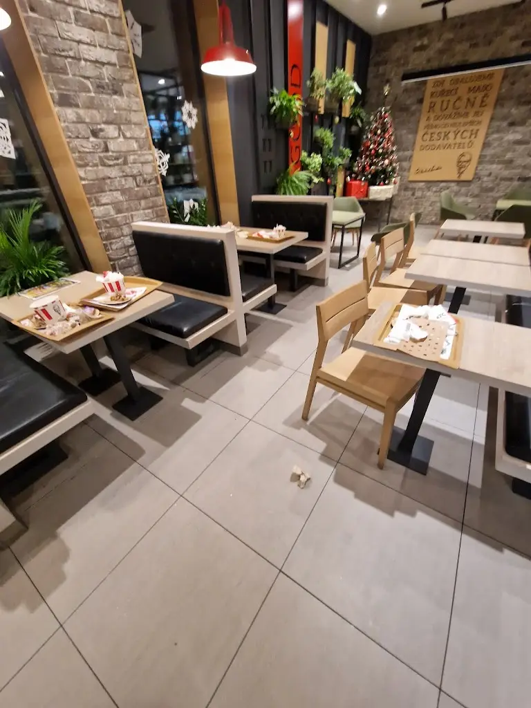 Martin Rusnák_KFC Valašské Meziříčí_Valašské Meziříčí_review