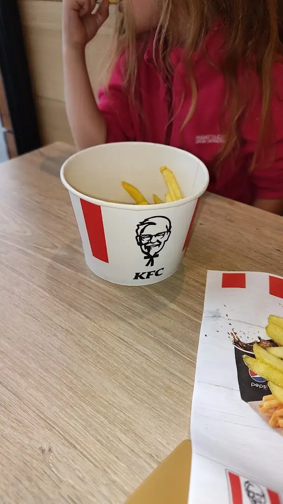 Avalanche _Lavina007 avalanche _lavina_007_KFC Valašské Meziříčí_Valašské Meziříčí_review