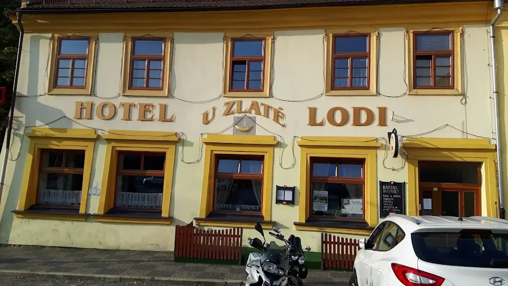 Restaurace Zlatá Loď ristorante a Týn nad Vltavou