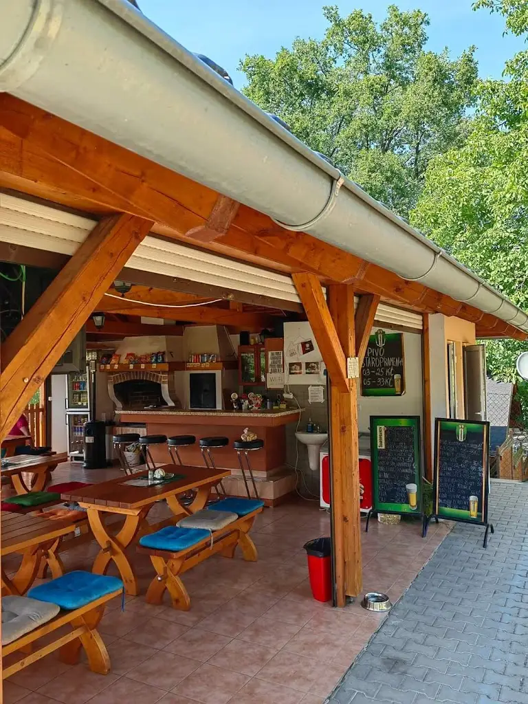 občerstvení U zvířátek_Týn nad Vltavou_slider_image_2