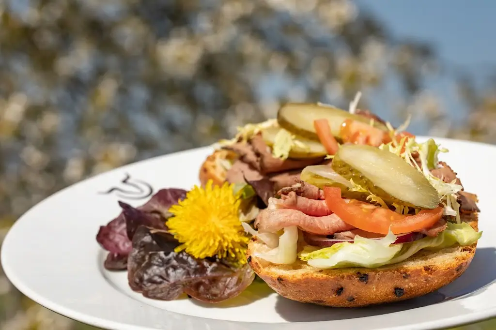 Bistro Naše Farma_Borovany_slider_image_3