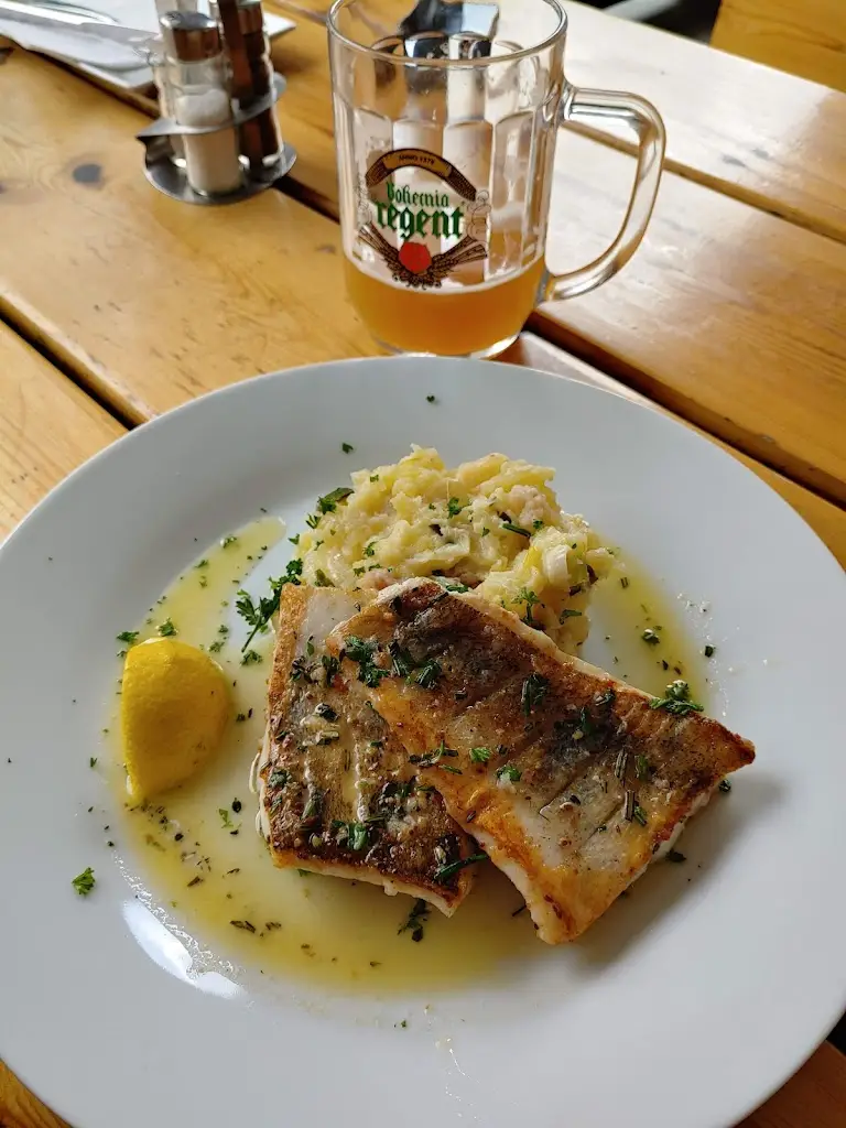 Menu_Bily Konicek Restaurant_Třeboň_image_5