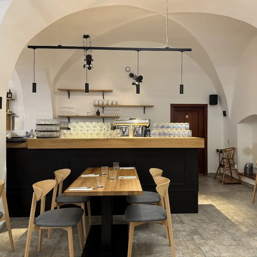 Restaurace Vratislavský Dům_Třeboň_slider_image_1