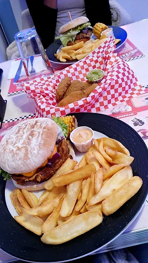 Ritchie's diner_Créancey_slider_image_2