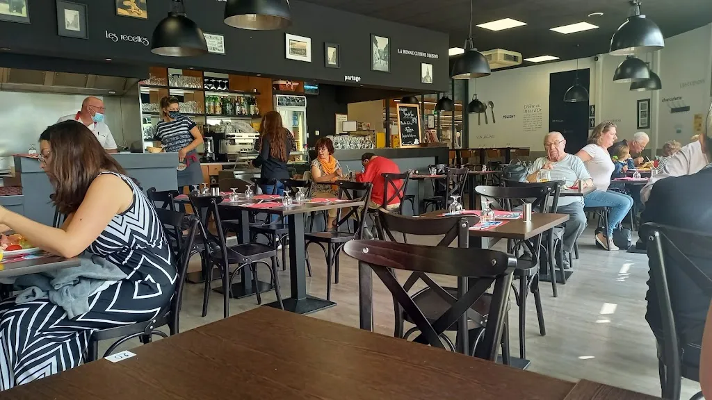 Bistrot du marché Poligny Restaurant in Poligny