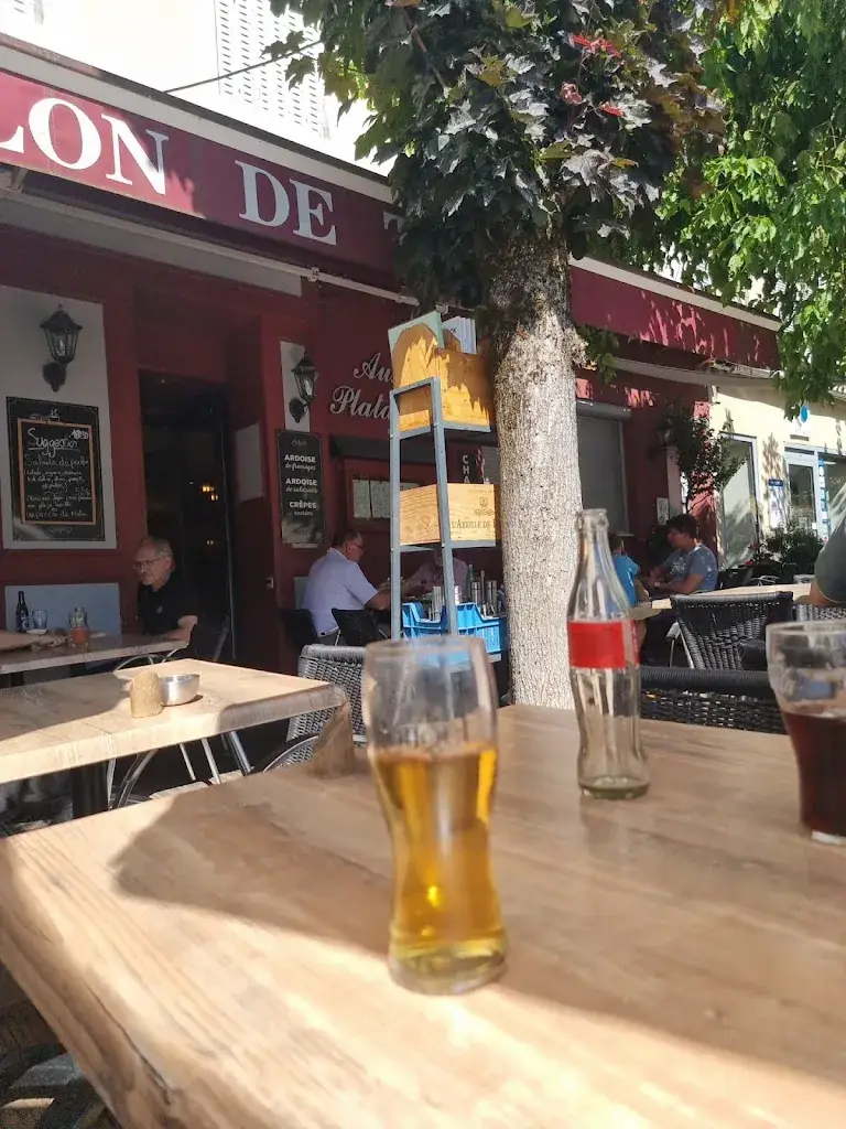 John Winchester_Aux Platanes_Poligny_review