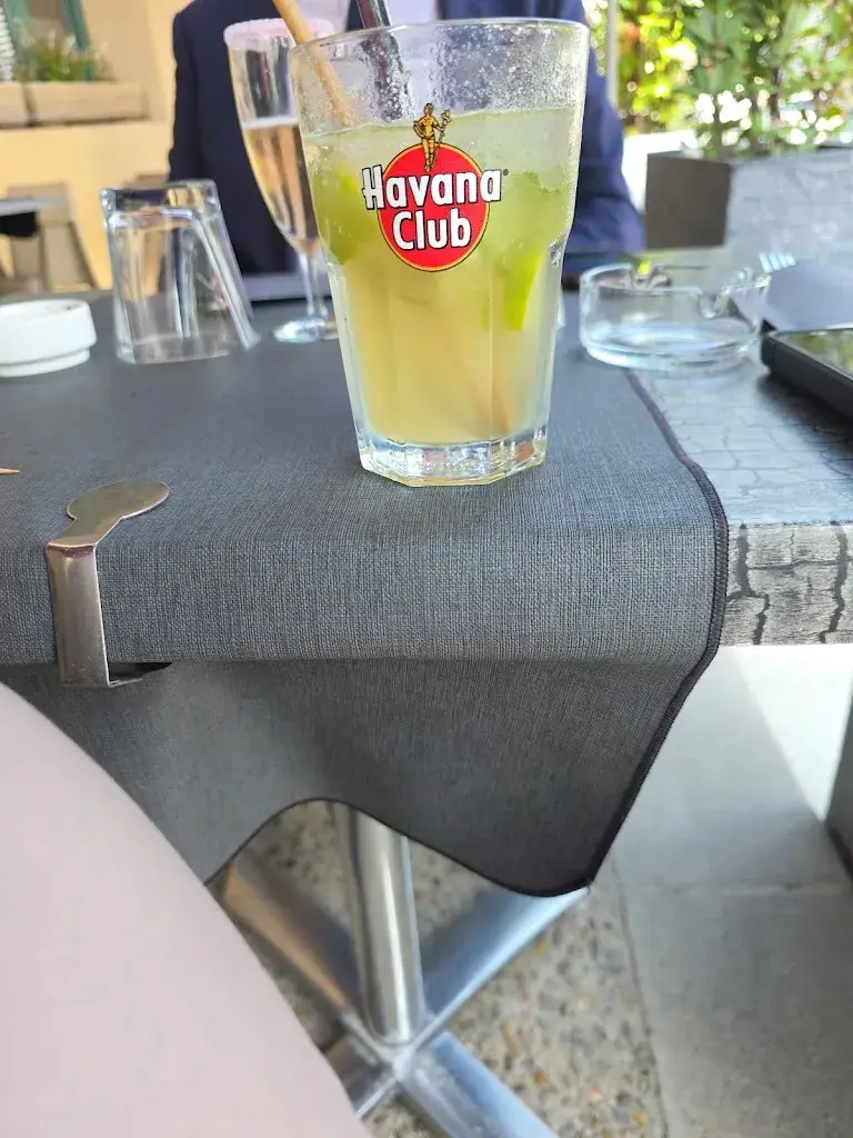 Nicolas Rollet_Don Cam SDM_Moulins_review