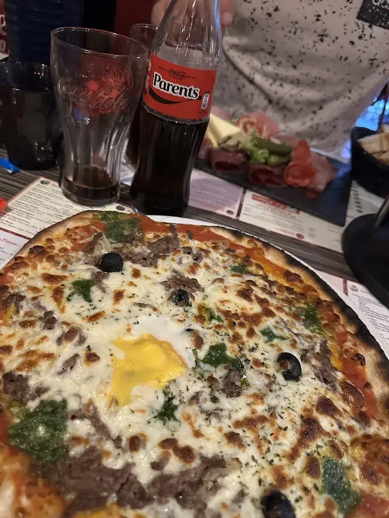 Hoska Lucia_Le Casta_Poligny_review