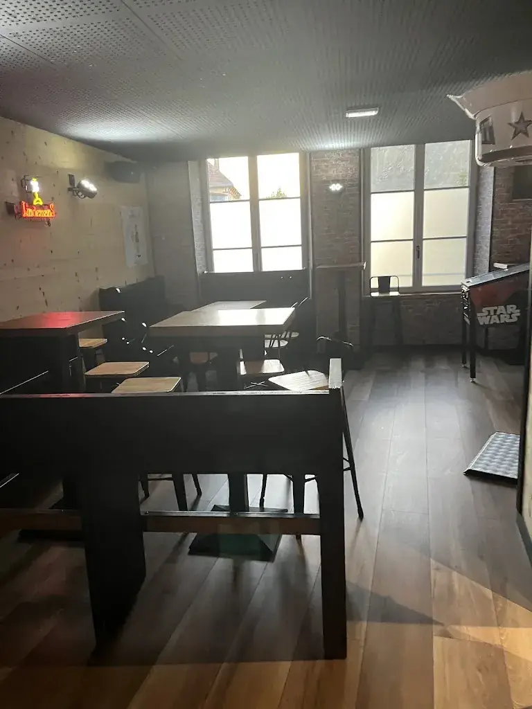 charlotte cognet_Pub L'Atelier_Poligny_review