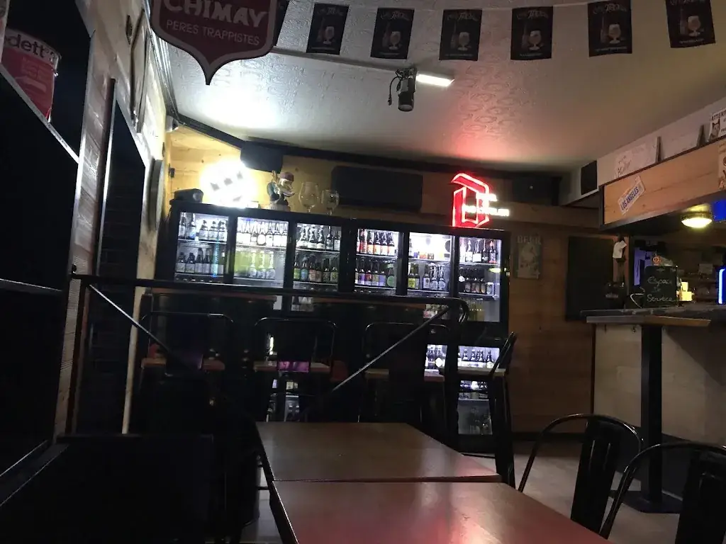 Pub L'Atelier restaurant à Poligny