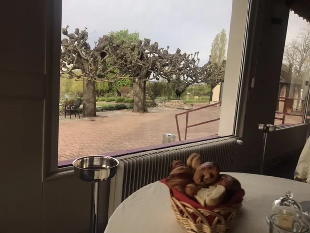 Barbara Steel_Restaurant le Coq Hardi_Pouilly-sur-Loire_review