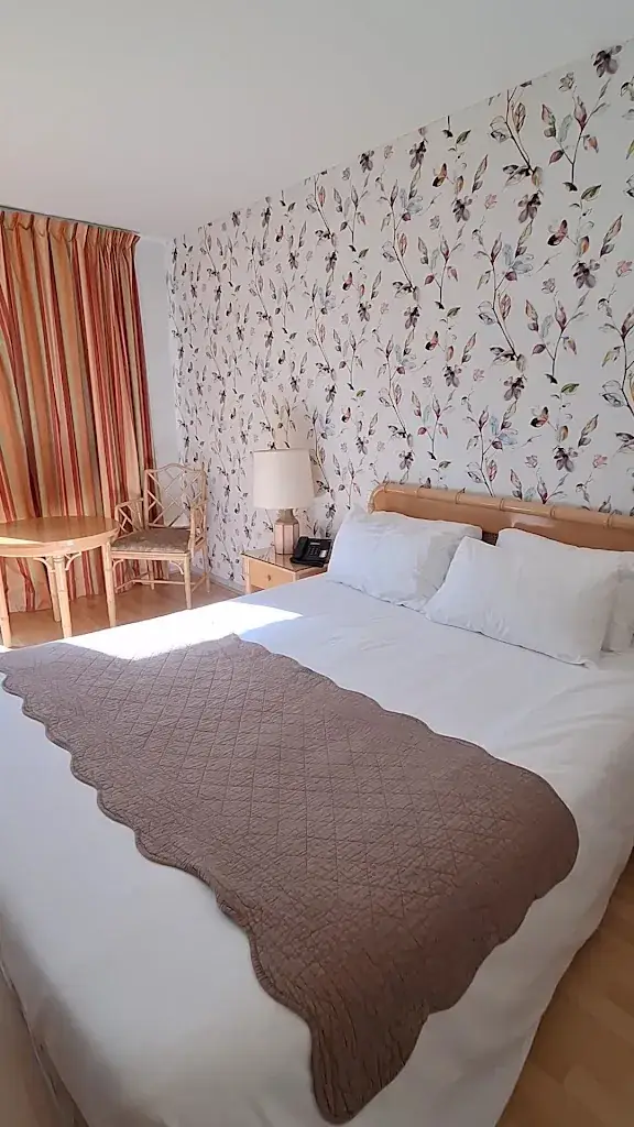 Logis Hôtel le Relais de Pouilly_Pouilly-sur-Loire_slider_image_1