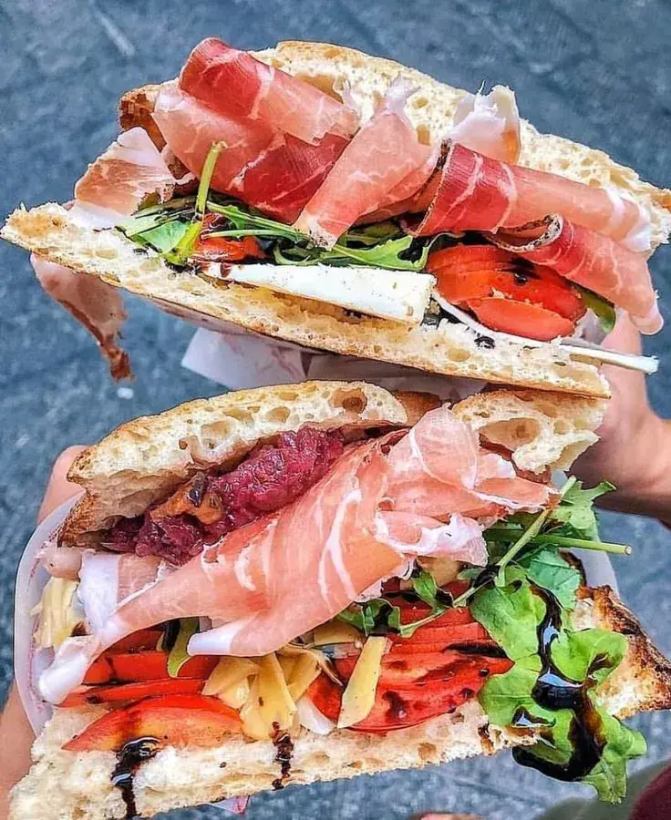 Contatore di Cristo - Food Court Italien - Epicerie fine_Ronchamp_slider_image_2