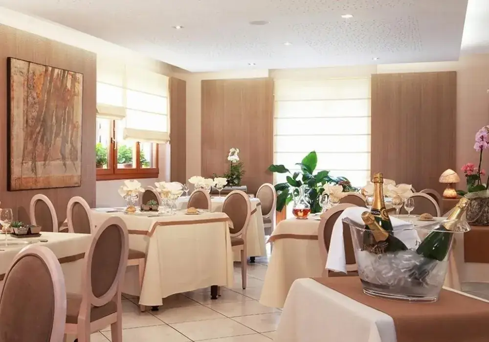 Hôtel-Restaurant Le Rhien_Ronchamp_slider_image_1