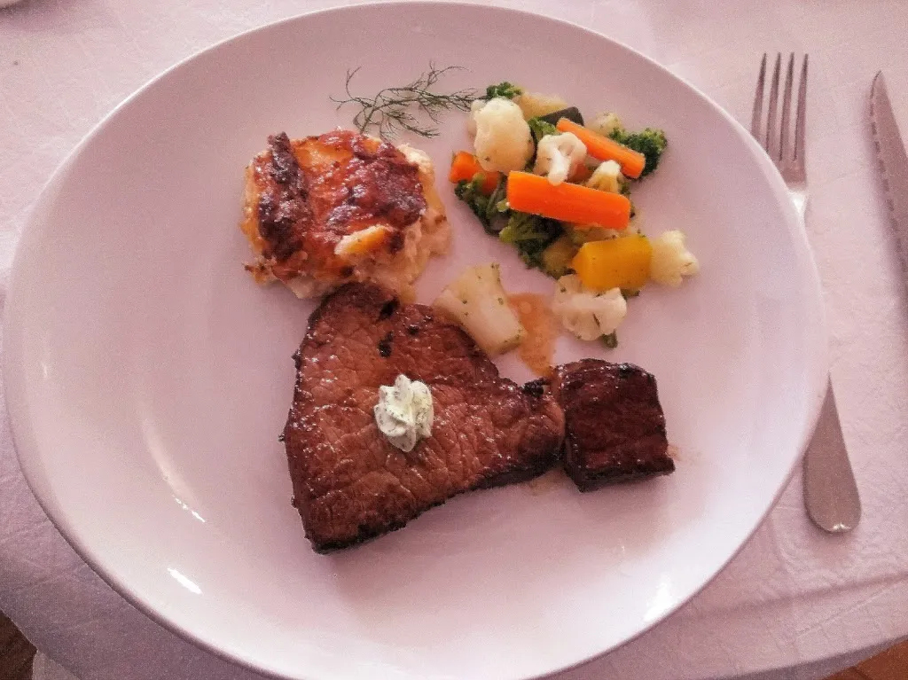 Panos_Hôtel Restaurant La Maison Blanche_Romanèche-Thorins_review