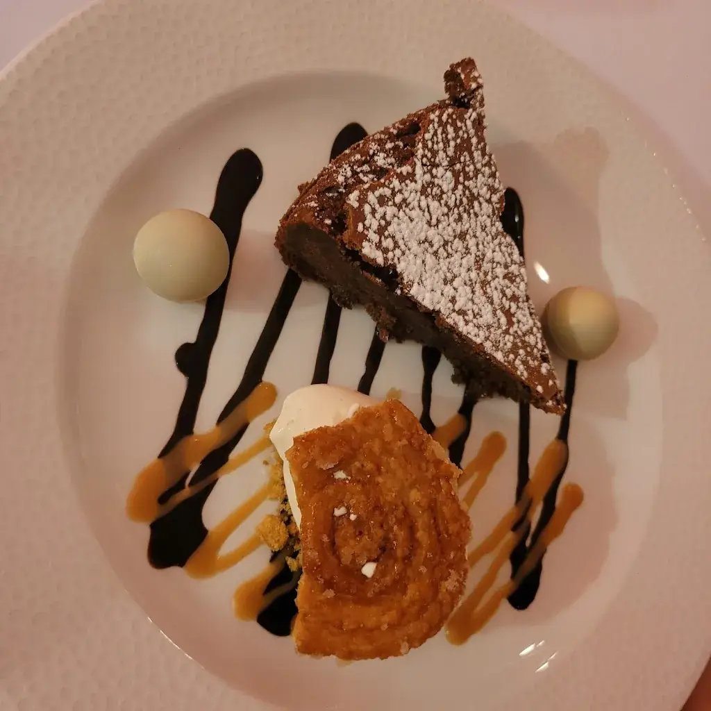 Menu_Restaurant Rouge et Blanc · Georges Blanc_Romanèche-Thorins_image_8