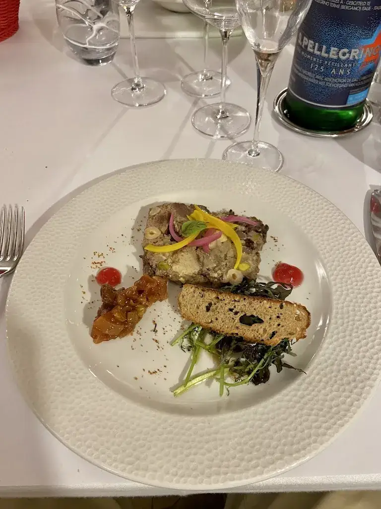 Rébecca B_Restaurant Rouge et Blanc · Georges Blanc_Romanèche-Thorins_review