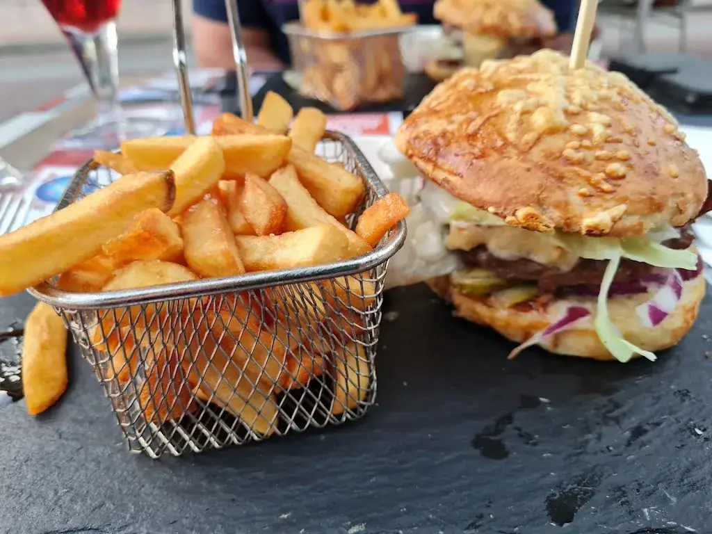 Adn MRLN_Le Café Restaurant LE 58_Saint-Benin-d'Azy_recensione