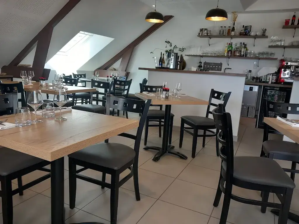 Beatrice Belle_Restaurant Le Belle Croix_Saint-Bris-le-Vineux_review