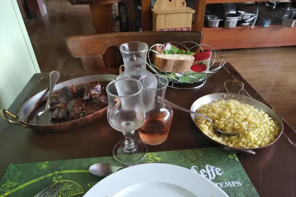 Bar Des Chineurs_Rougemont_slider_image_2