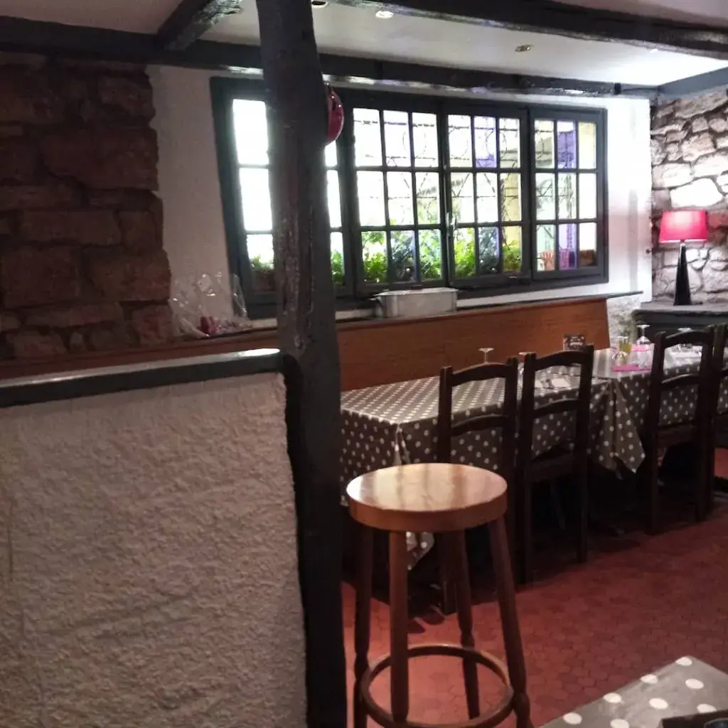 jean-pierre claudel_Aux Trois Bonheurs_Étueffont_review