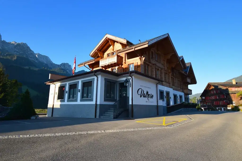 La Table du Valrose_Rougemont_slider_image_3