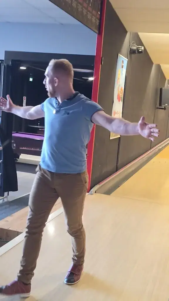 Pierre SIOUR-ROCHER_L'Enjoy bowling_Avermes_recensione