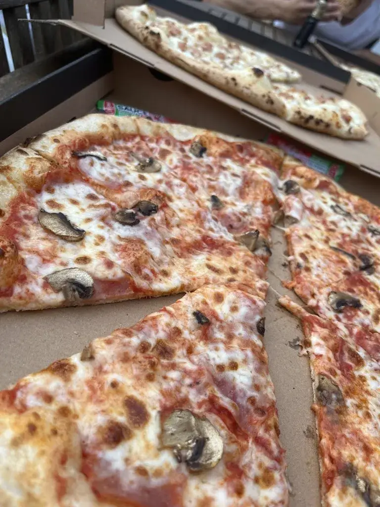 Menu_Royal pizza_Saint-Georges-sur-Baulche_image_4