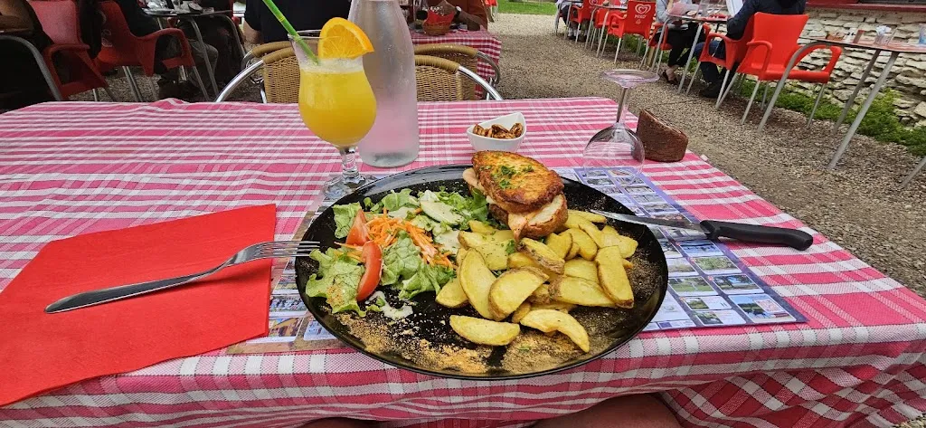 Jaap van der Sanden_Auberge du Lac_Saint-Fargeau_review